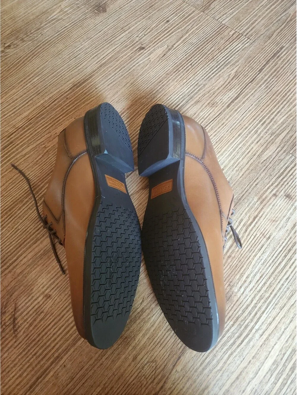 Size 9.5 Cole Haan Men's Tan Leather Dress Shoes with Rubber Sole, Size 10